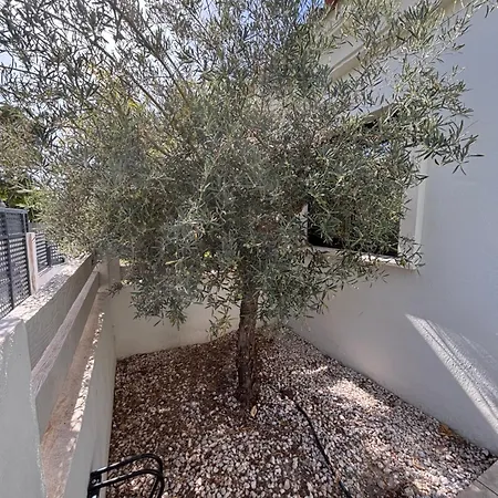Σπίτι διακοπών 3 Bedroom Townhouse With Private Pool Εστεπόνα